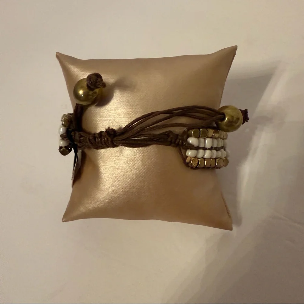 NEW BRACELET BEADED WHITE AND GOLDEN WITH BROWN STRING CINCH TIE